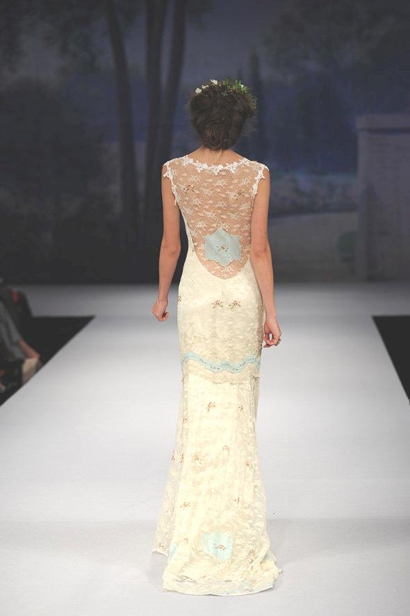 CLAIRE PETTIBONE 2012 Bridal Gown Ooh La La Back Detail