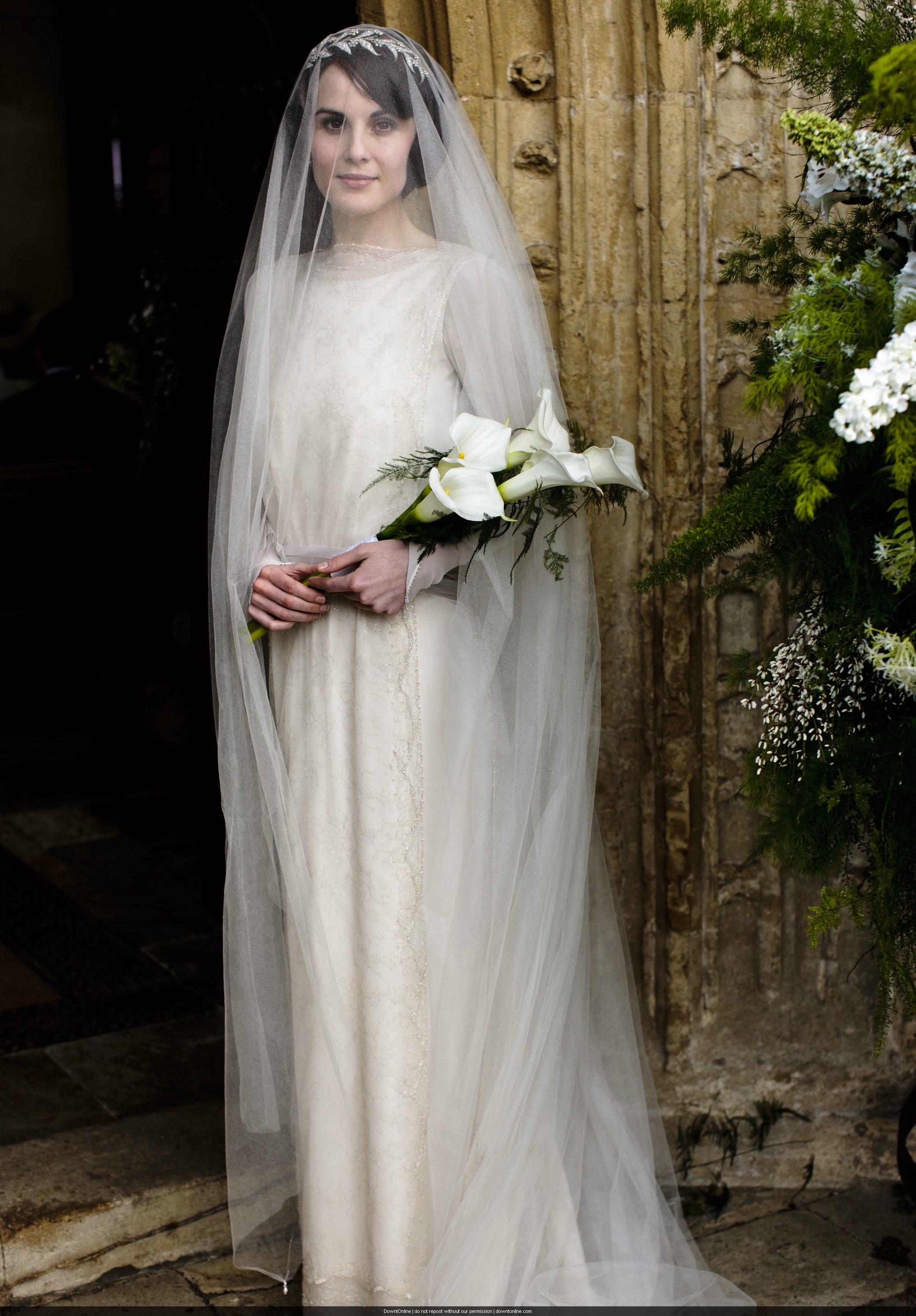Mary wedding dress