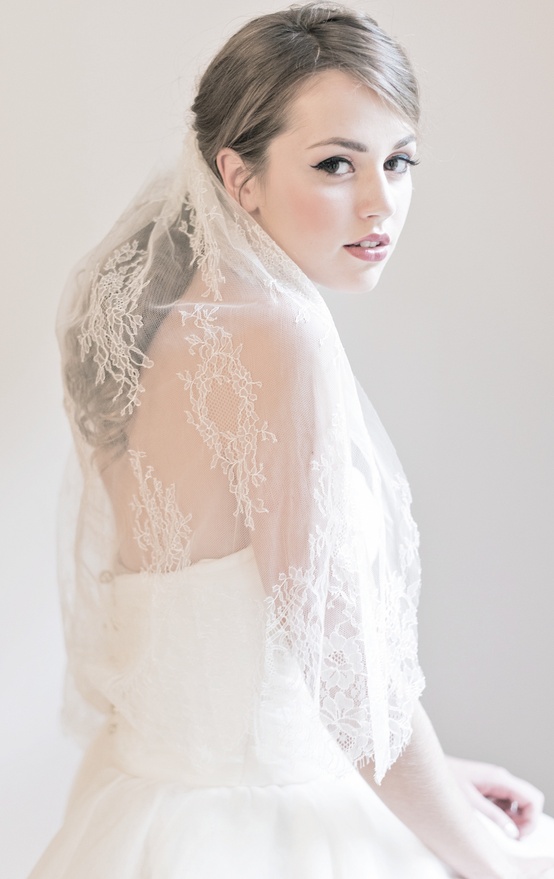 Elisa French Lace Veil - Enchanted Atelier's Fall Winter 2013 Collection