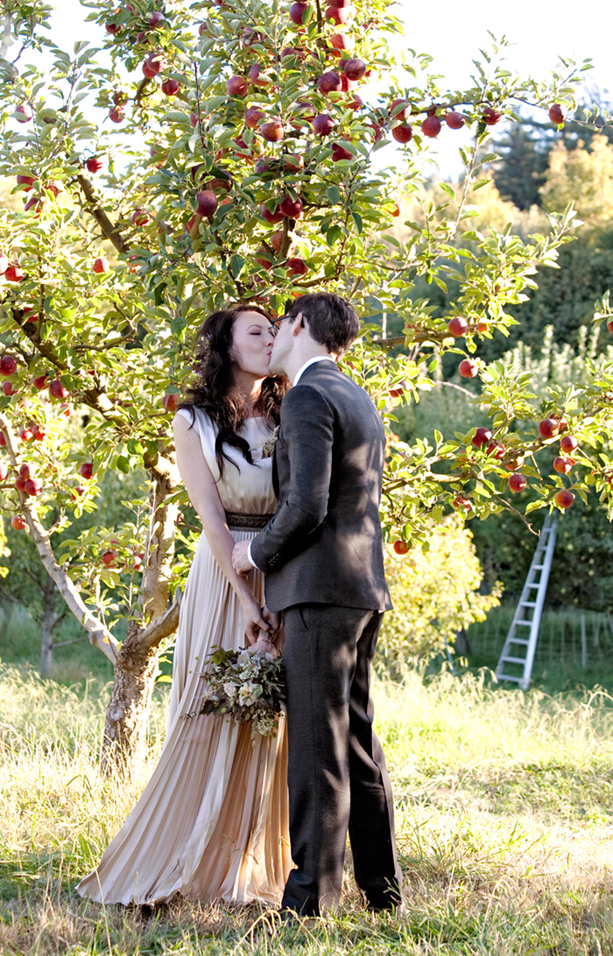 Orchard Wedding on Grey Llikes Weddings