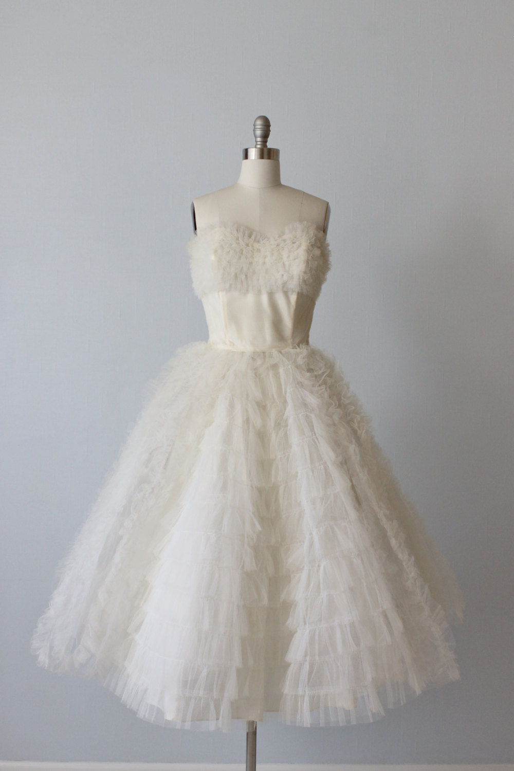 Strapless Vintage 1950s Tea Length Wedding Dress