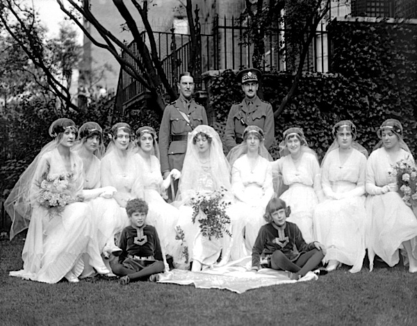 1915 Clarissa Tennant - Ivory Bridesmaids