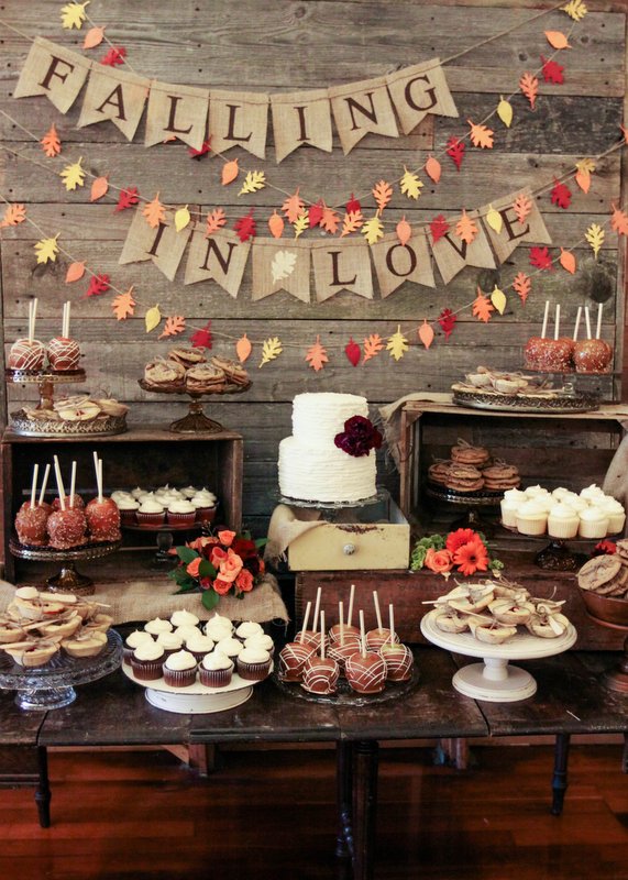 Snippets, Whispers & Ribbons - 5 Ideas for Creating Amazing Autumn Wedding Cakes