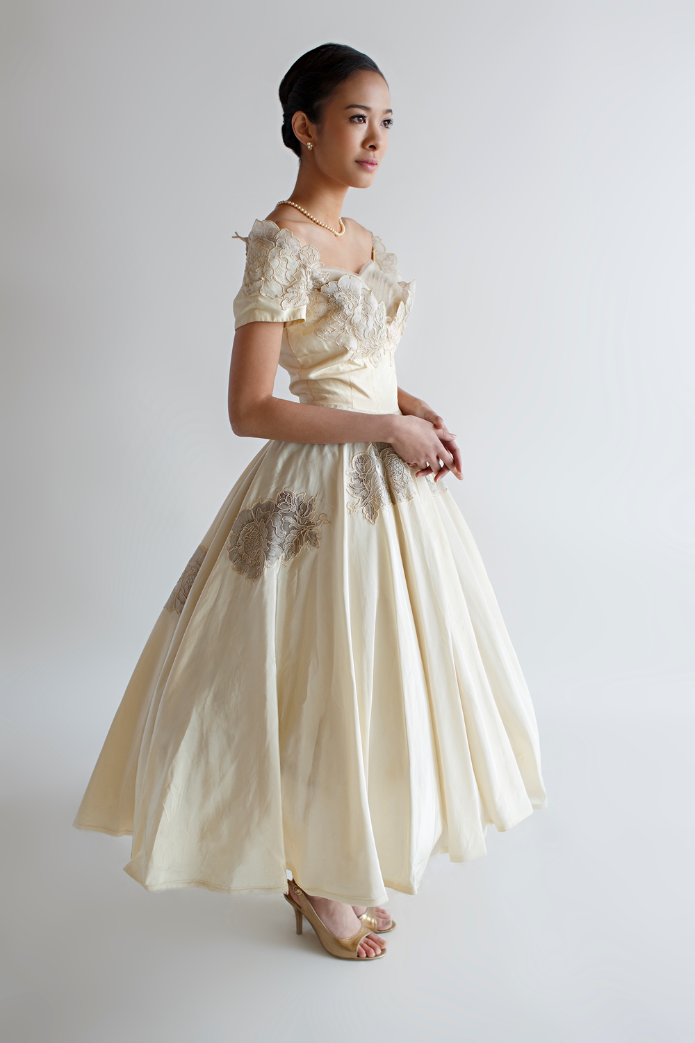 Beloved Vintage Bridal - Vintage 1950s Tea Length Wedding Dress
