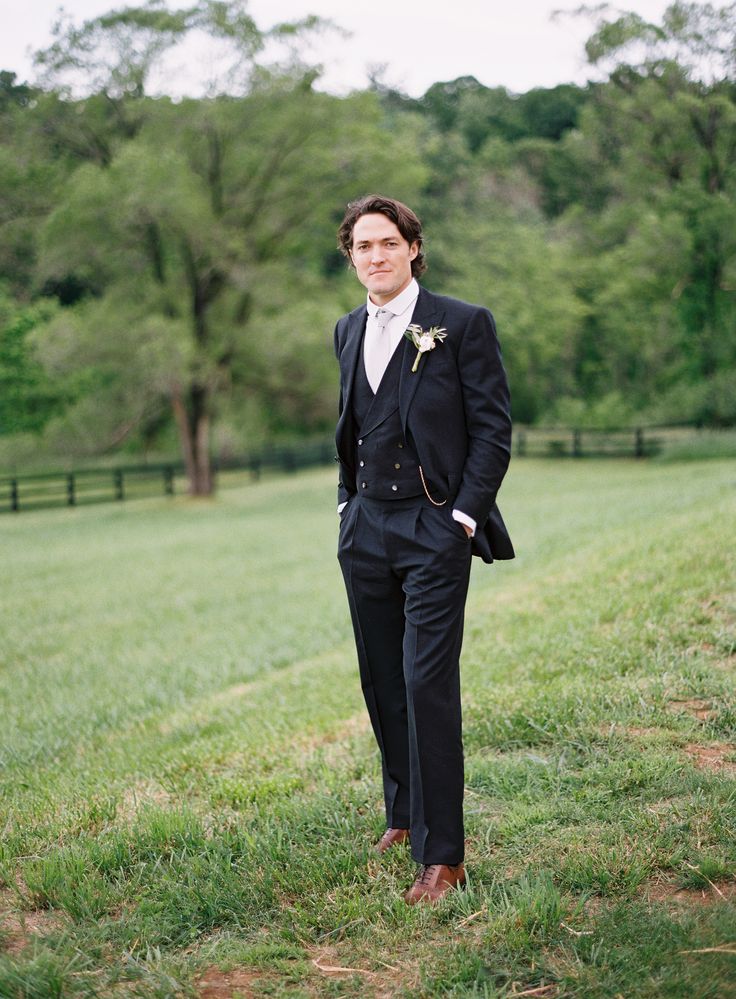 10 Ways to Style Your Groom Vintage - Pocket Watch