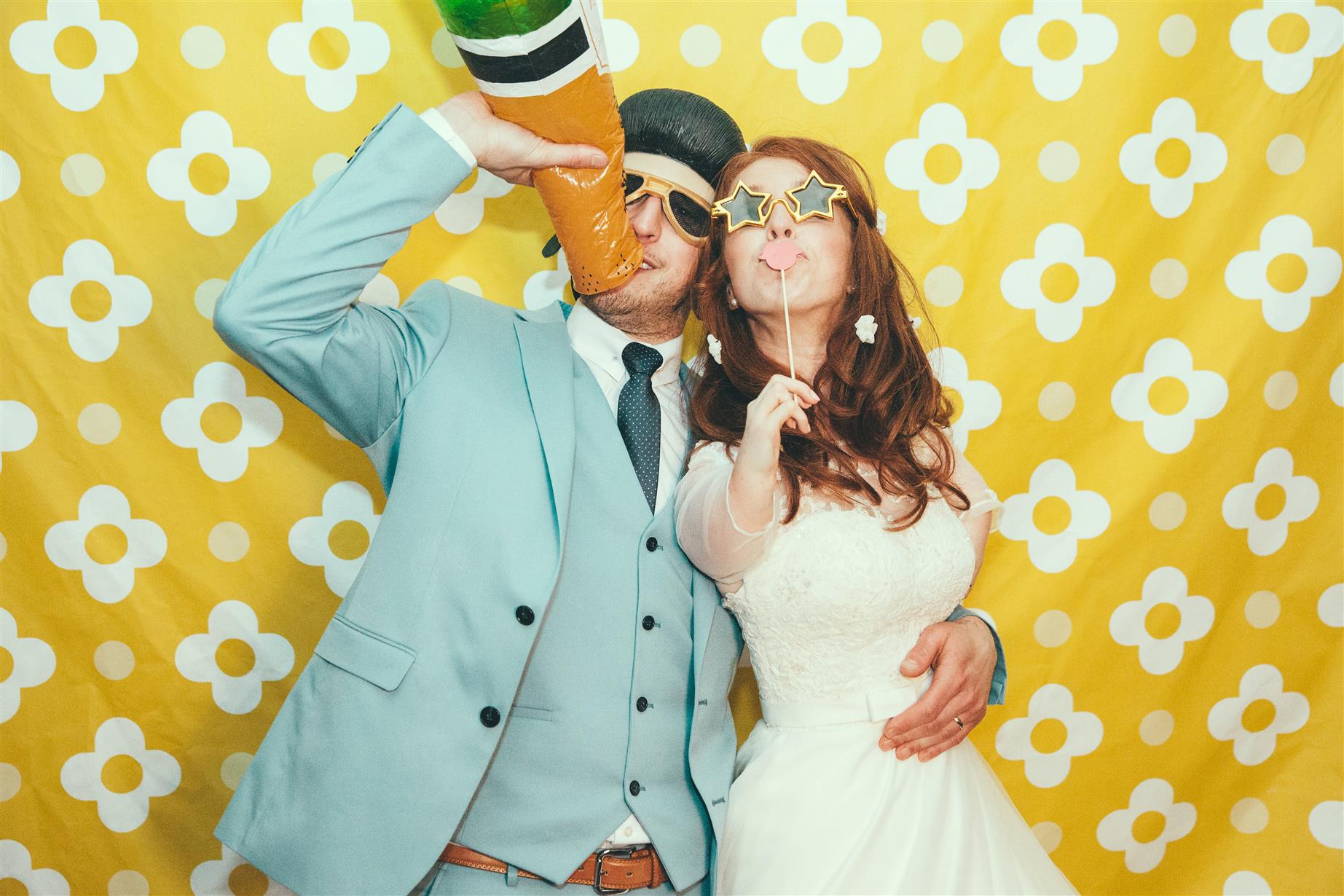 Photobooth - A Spring 1960s Inspired Wedding