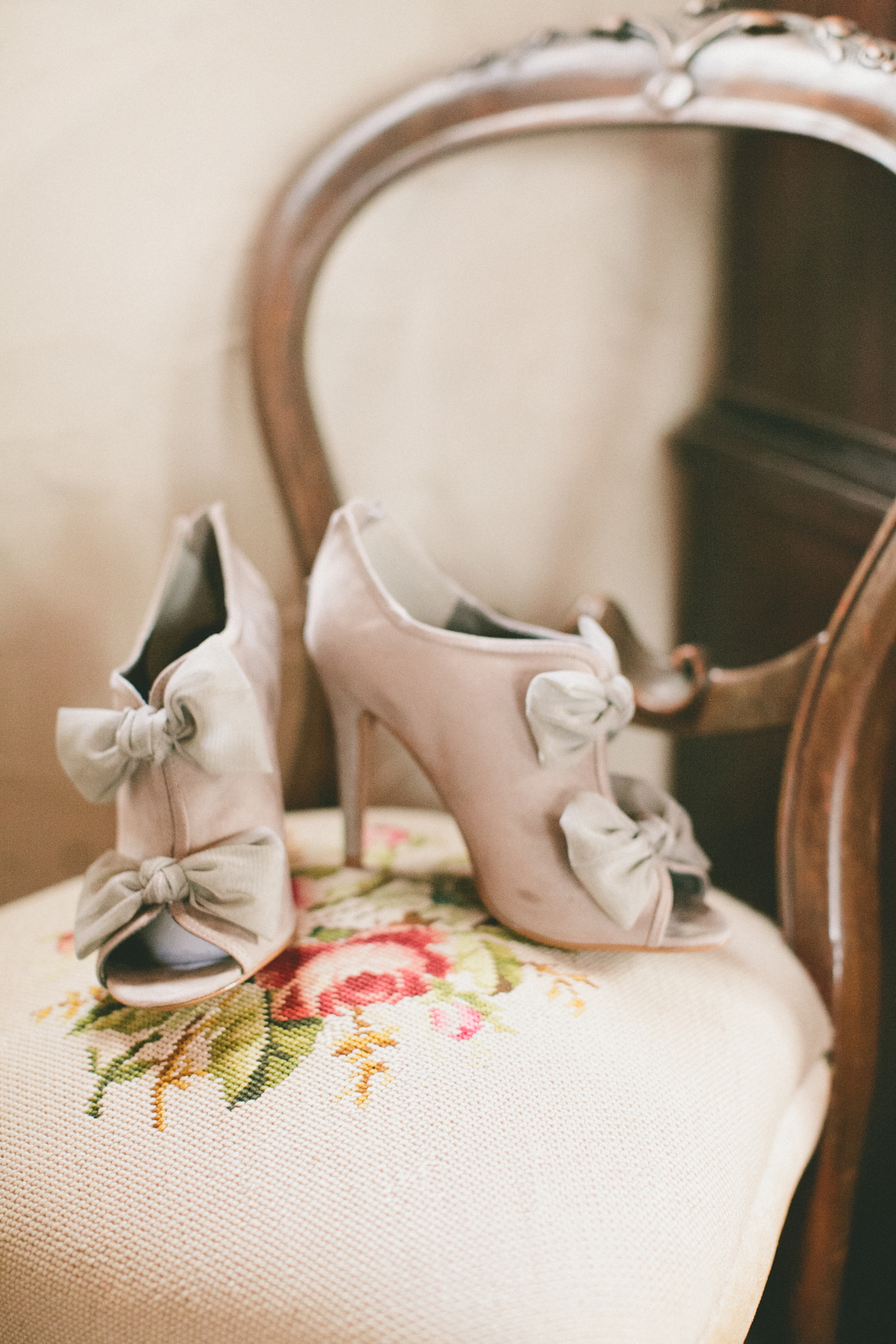 Bridal Shoes - A Vintage Fur Cape for a Romantic Snowy Winter Wedding