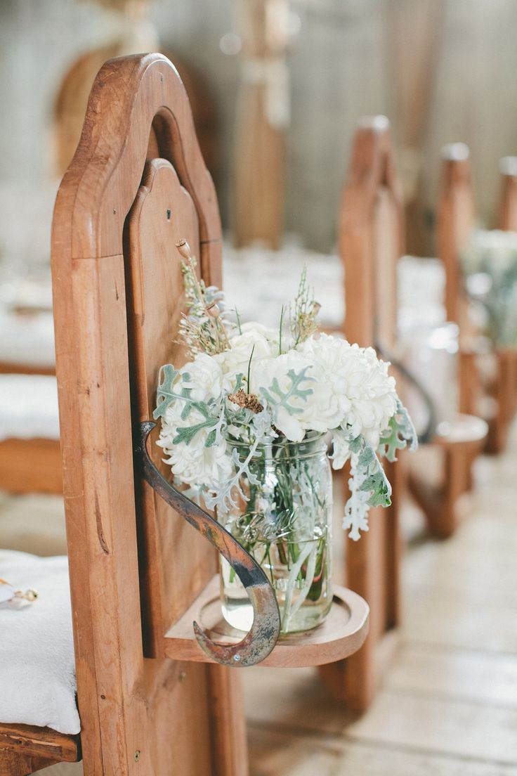Winter Aisle Decor - A Vintage Fur Cape for a Romantic Snowy Winter Wedding