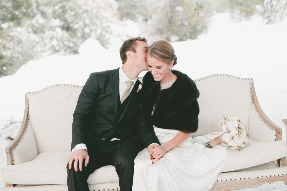 Winter Wedding - A Vintage Fur Cape for a Romantic Snowy Winter Wedding