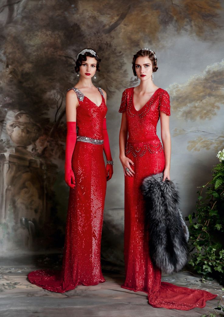 5 Winter Bridesmaids Colours Sure to Wow - Red