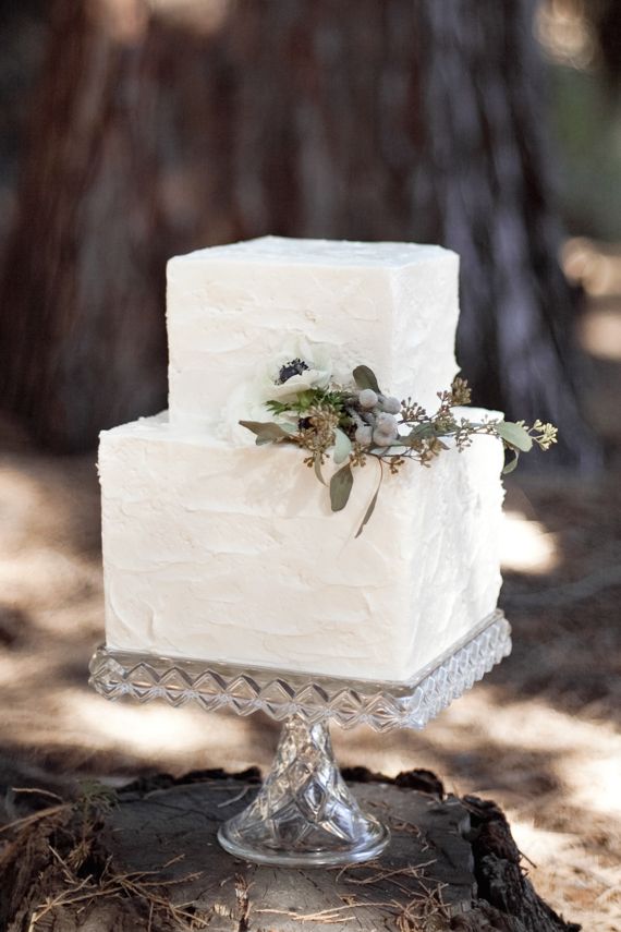 Simple Wedding Cake - Winter Wedding Cake Ideas