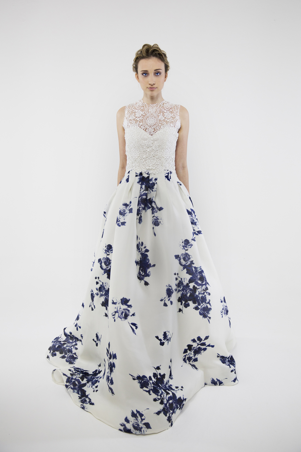 20 Floral Wedding Dresses That Will Take Your Breath Away 