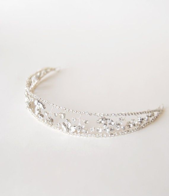5 Perfect Hair Accessories for a Vintage Bride - Crown by Elibre Handmade