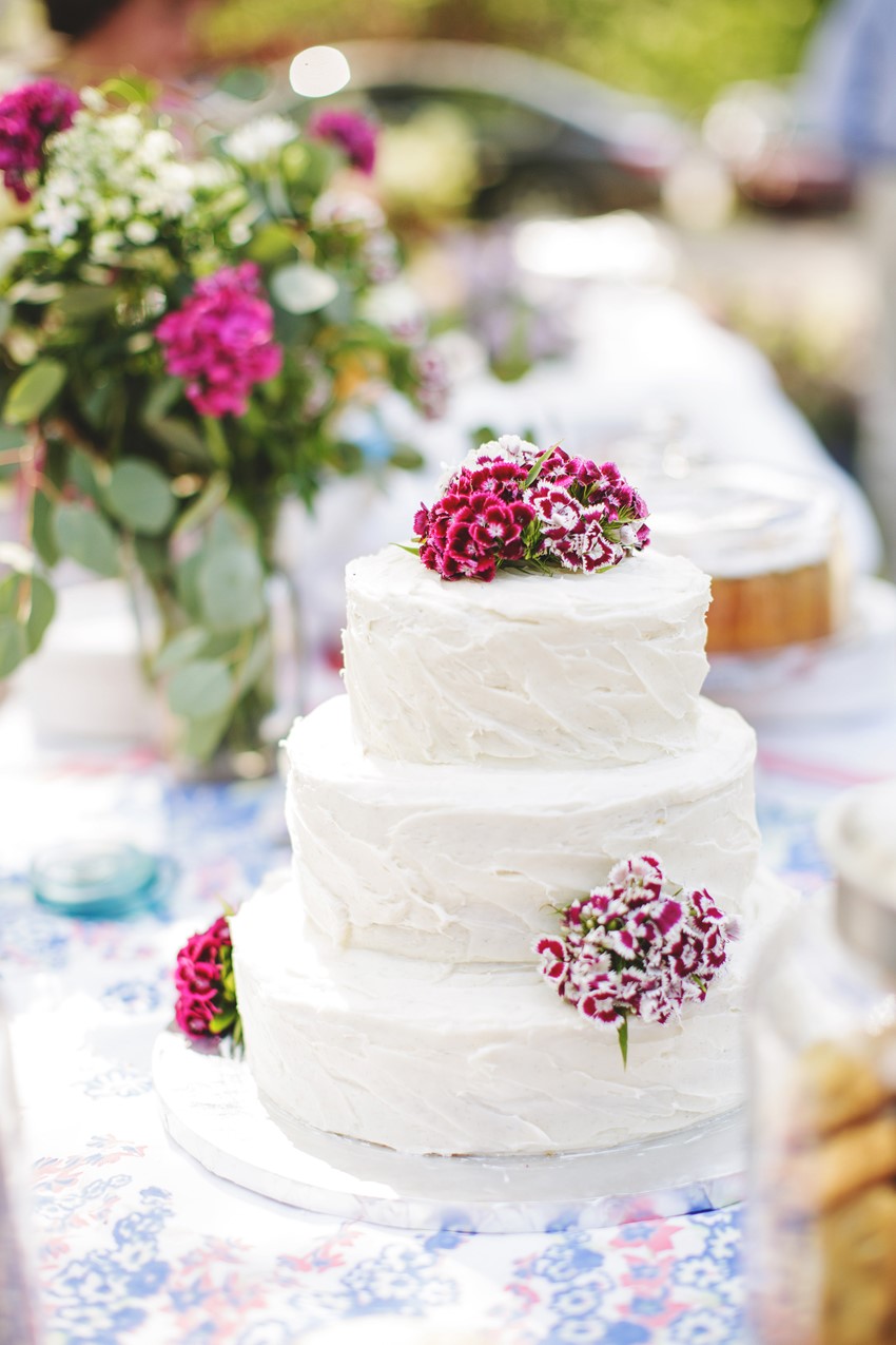 DIY Wedding Cake - A Vintage Garden Wedding