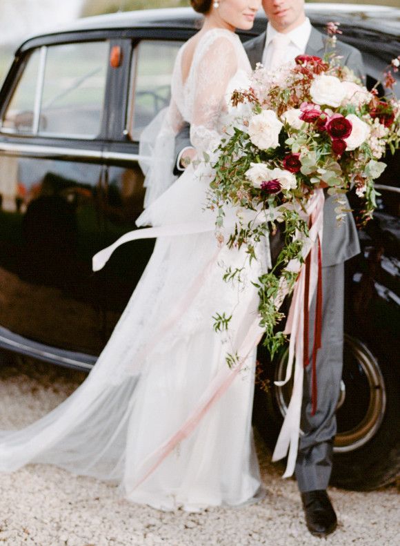 Beautiful Shower Bridal Bouquet – 20 Beautiful Art Deco Bridal Bouquets