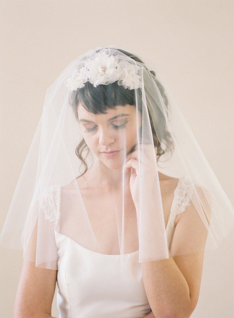 20 Perfect Bridal Hair Accessories for the 1950s Loving Bride - Double Layer Blusher Veil
