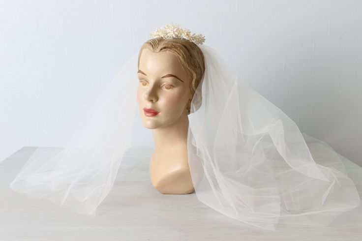 20 Perfect Hair Accessories for the 1950s Loving Bride - Vintage 1950s Wax Flower Crown & Veil from The Vintage Mistress