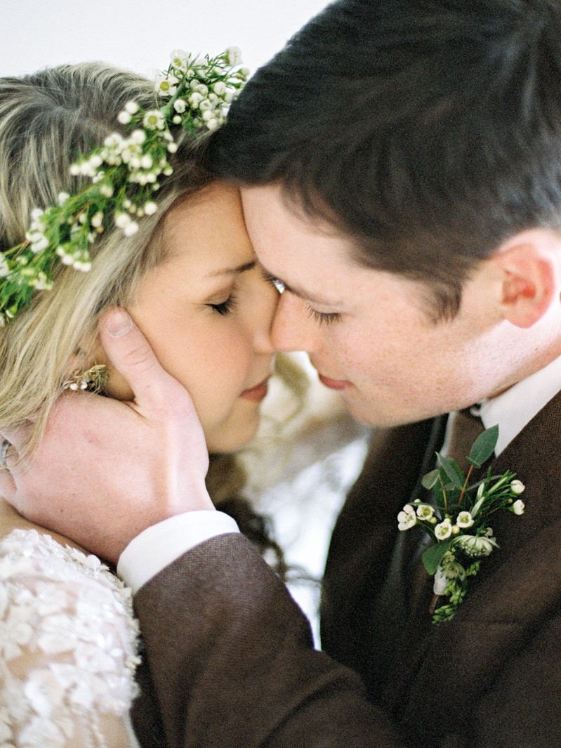 Love Lasts - Elegant Vintage Winter Wedding Inspiration