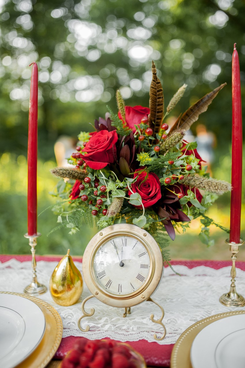 Vintage Wedding Decor - Boho Vintage Wedding Inspiration in Red, Green & Gold