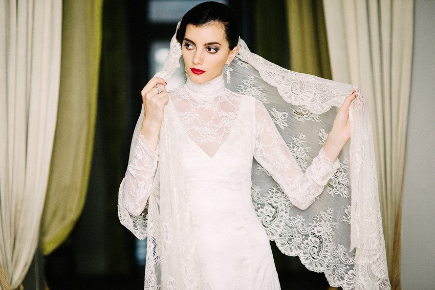 Vintage Lace Veil - Wedding Inspiration with Latin American Elegance