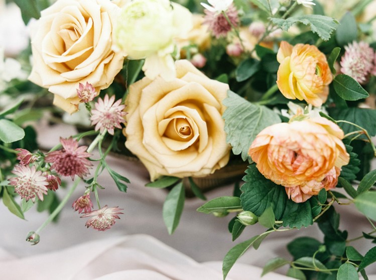 Vintage Rose Floral Wedding Centrepiece