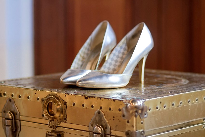 Glamorous metallic bridal shoes// Photography ~ Twin Lens Weddings