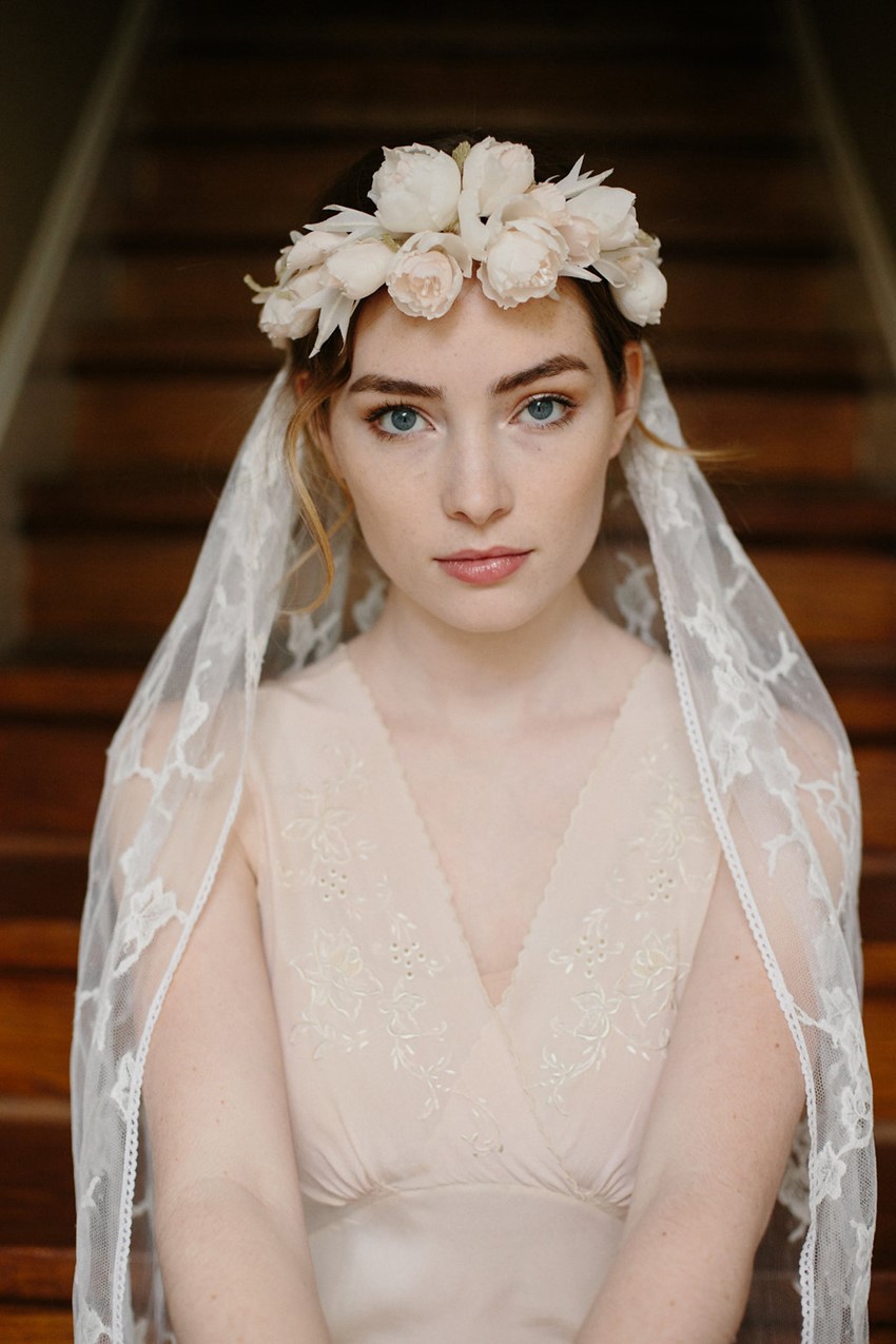 Romantic Bridal Flower Crown & Veil - Chic Vintage Brides : Chic