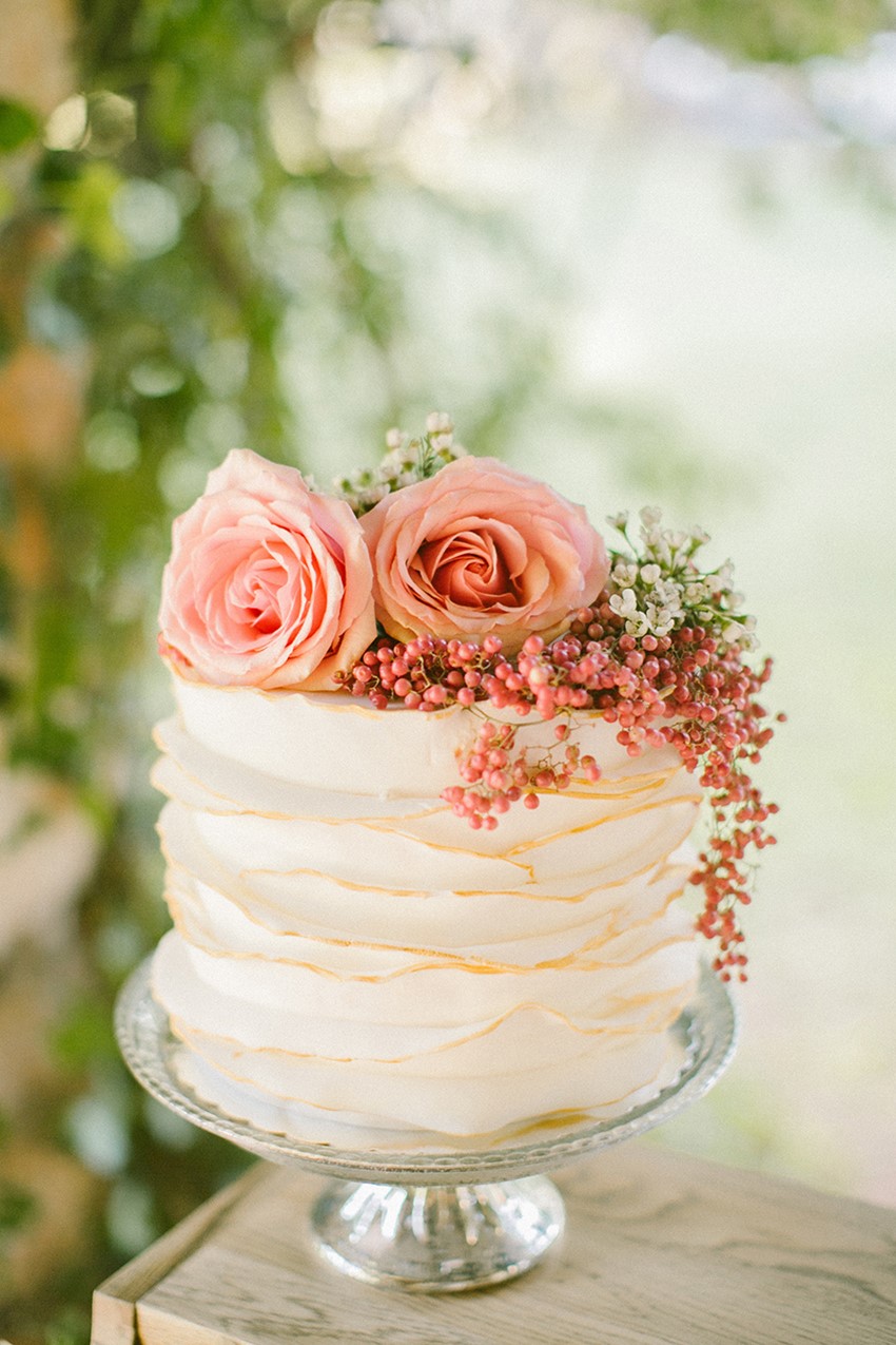 Romantic Vintage 1 Tier Wedding Cake // Photography ~ Anna Roussos Photography