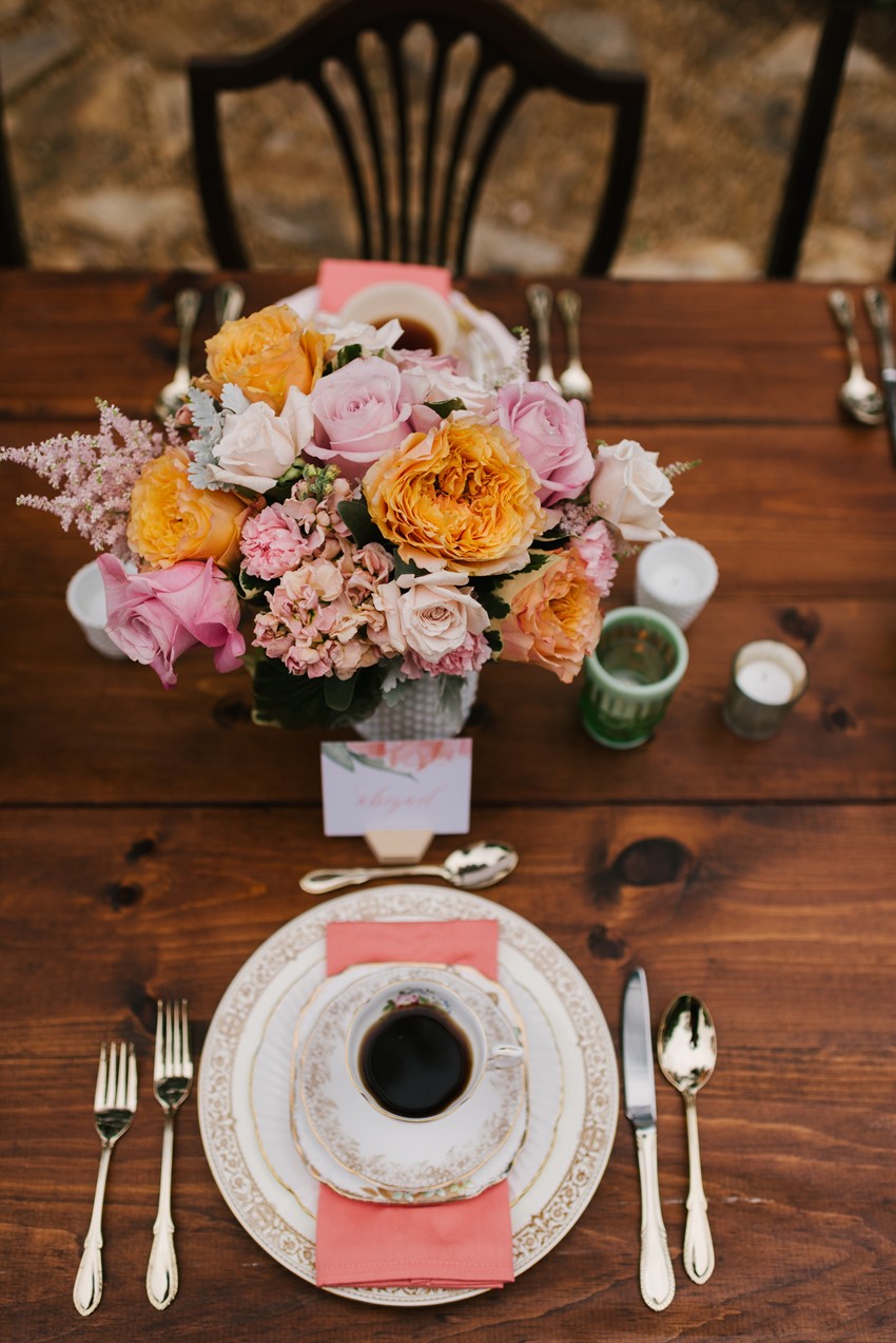 Outdoor Bridal Shower Floral Centrepiece & Place Setting