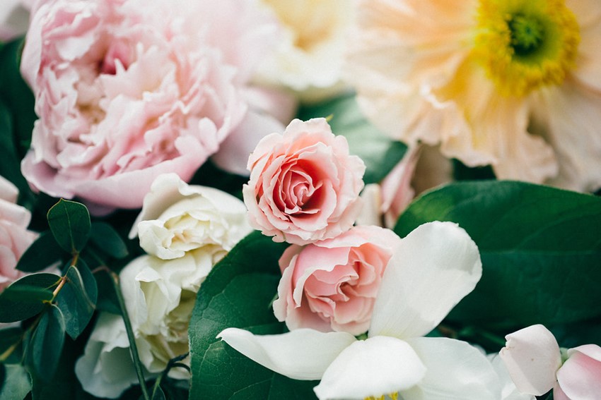 Romantic Spring Wedding Flowers // Photography ~ Jessica Little Photography