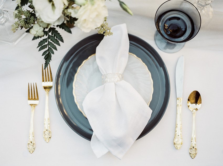 Elegant Black & White Wedding Tablescape // Photography ~ Lara Lam