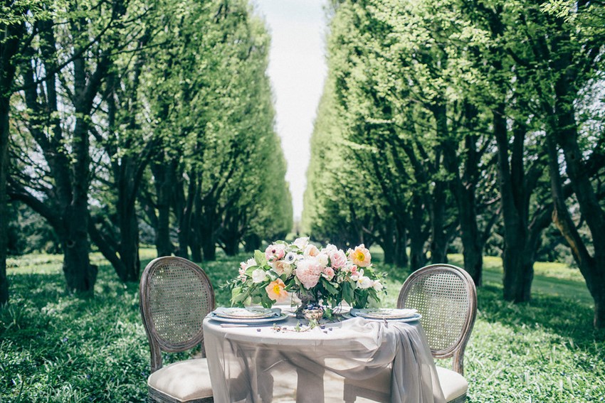 Spring Elopement Sweetheart Table // Photography ~ Jessica Little Photography