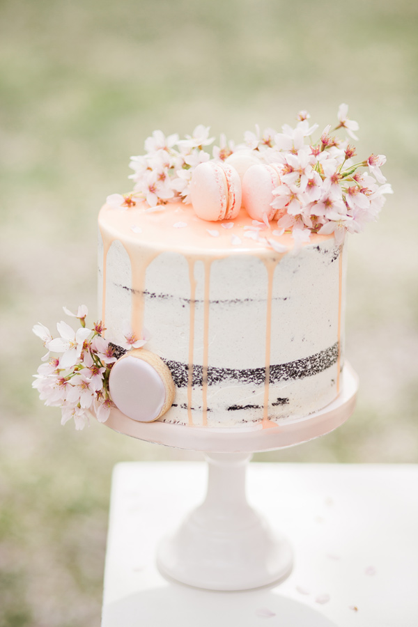 Single Tier Spring Wedding Cake