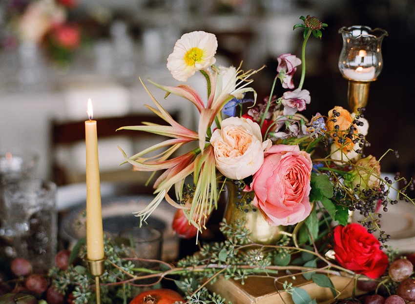 Vintage Inspired Floral Wedding Centrepiece Vintage Inspired Floral Wedding Centrepiece // Photography ~ Whitney Neal