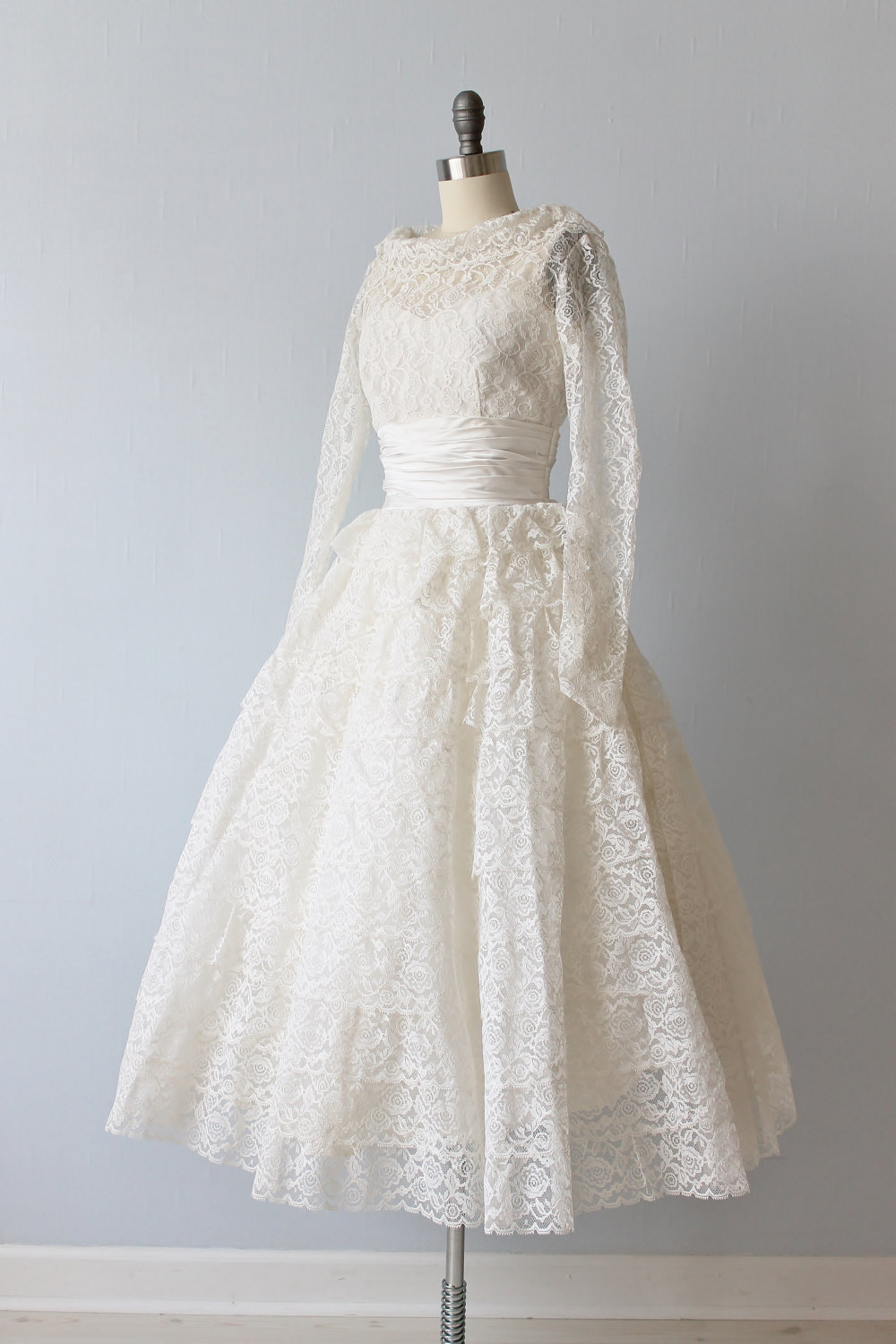 Vintage Tea Length 1950s Wedding Dress