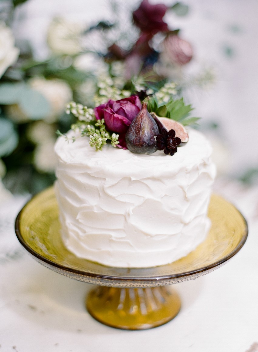 One Tier Wedding Cake // Photography ~ Rebecca Yale Photography