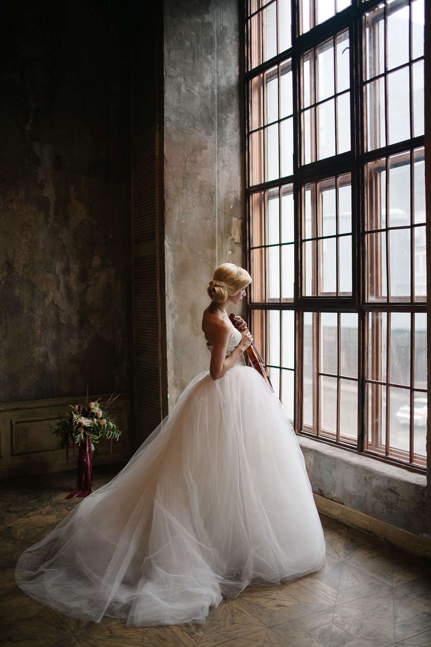 Timelessly Elegant Bride