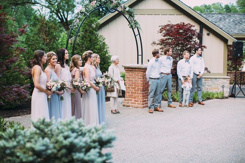 Relaxed Outdoor Wedding Ceremony
