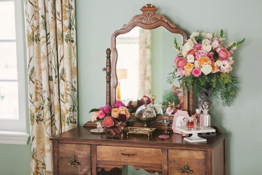 Romantic Valentines Day Dressing Table