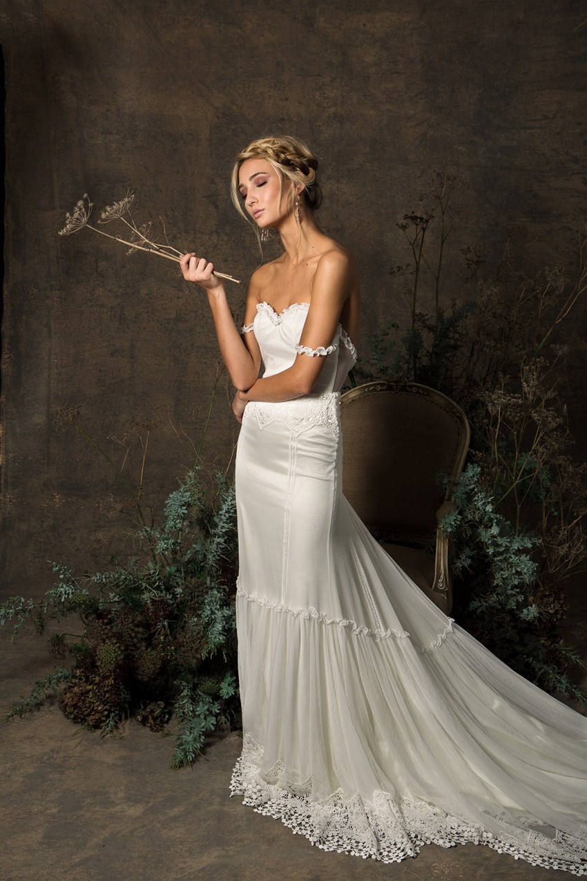 Stunning Strapless Wedding Dress from Dreamers & Lovers