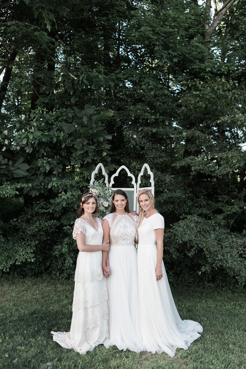 Elegant Outdoor Bridal Shoot