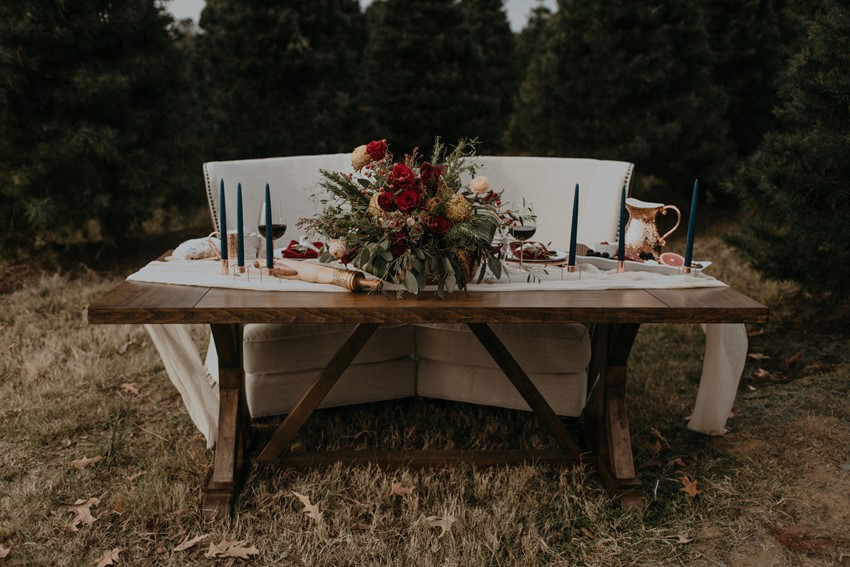 Christmas Wedding Sweetheart Table