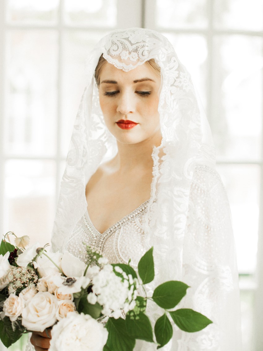 Art Deco Inspired Bride in Juliet Cap Veil