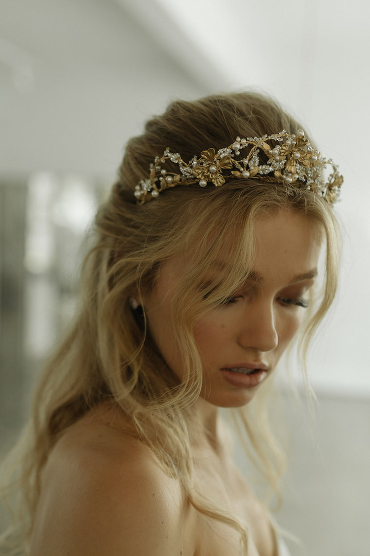 Reina Bridal Crown