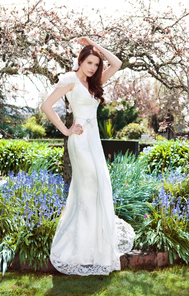 Karen Willis Holmes Wedding Dress - Dakota