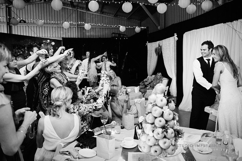 Cutting the Cake - Keirra & Chris Noosa Australia Wedding - Studio Impressions