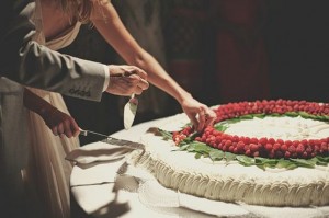 Pavlova Wedding Cake