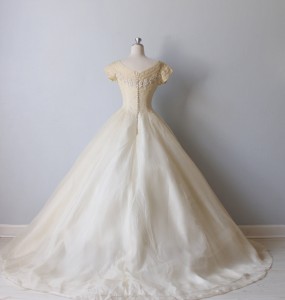 Vintage Wedding Dresses from The Vintage Mistress : Chic Vintage Brides