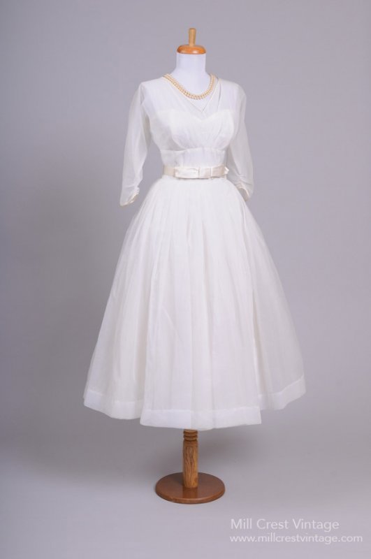 Chiffon Long Sleeved Vintage 1950s Wedding Dress 