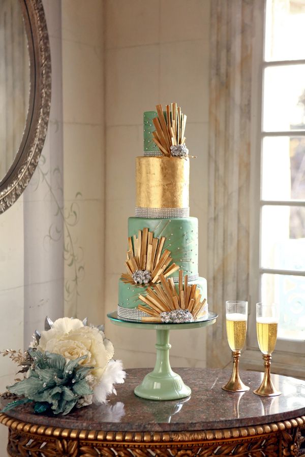 20 Deliciously Decadent Art Deco Wedding Cakes Chic
